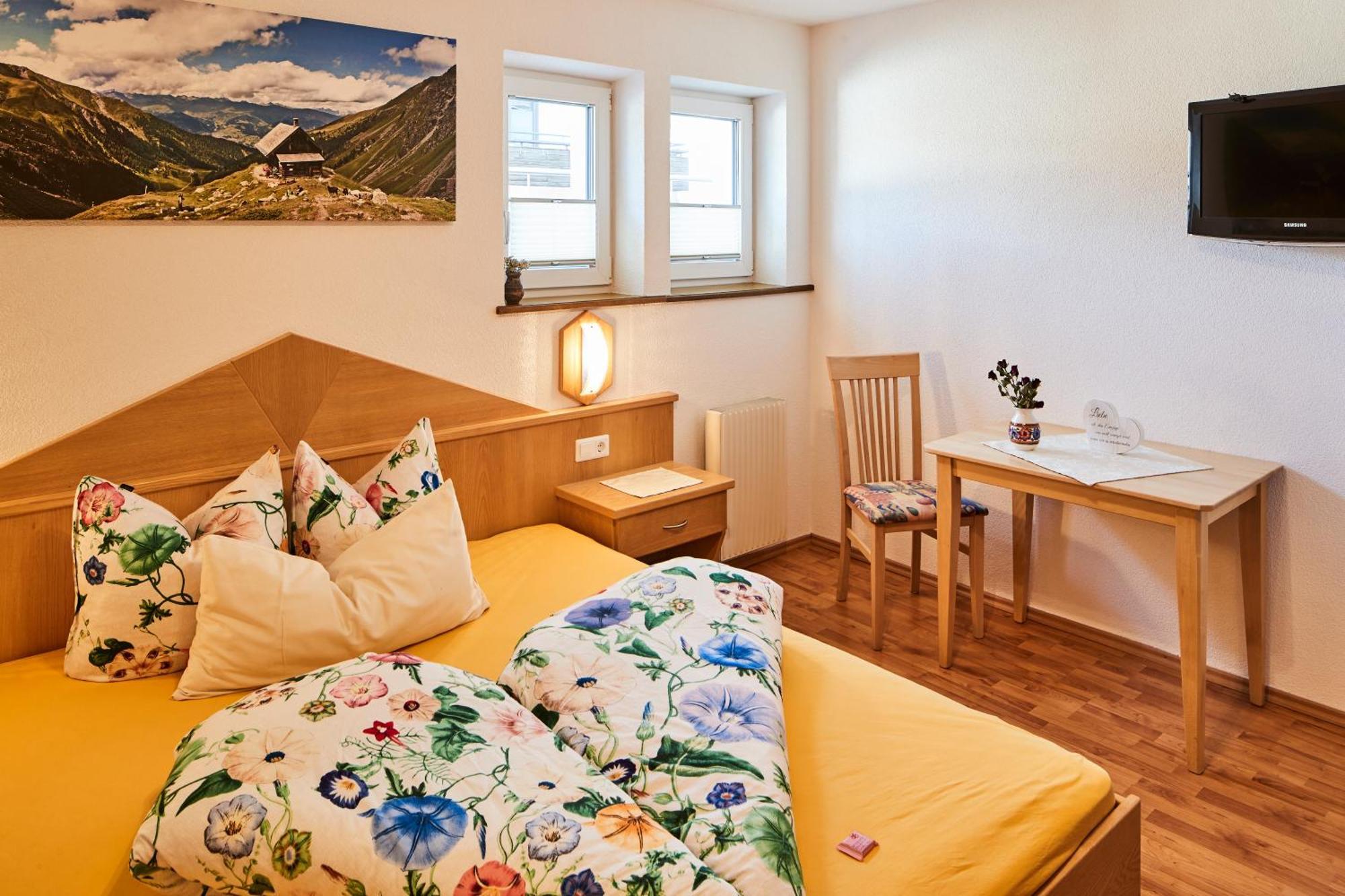 Das Edelweiss - Apartment Kuprian Ried im Oberinntal Exterior foto